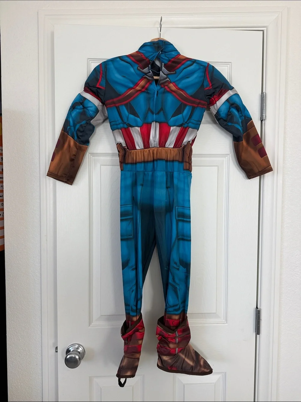 Kids Marvel Captain America Costume with Mask & Shield - Picture 6 of 16